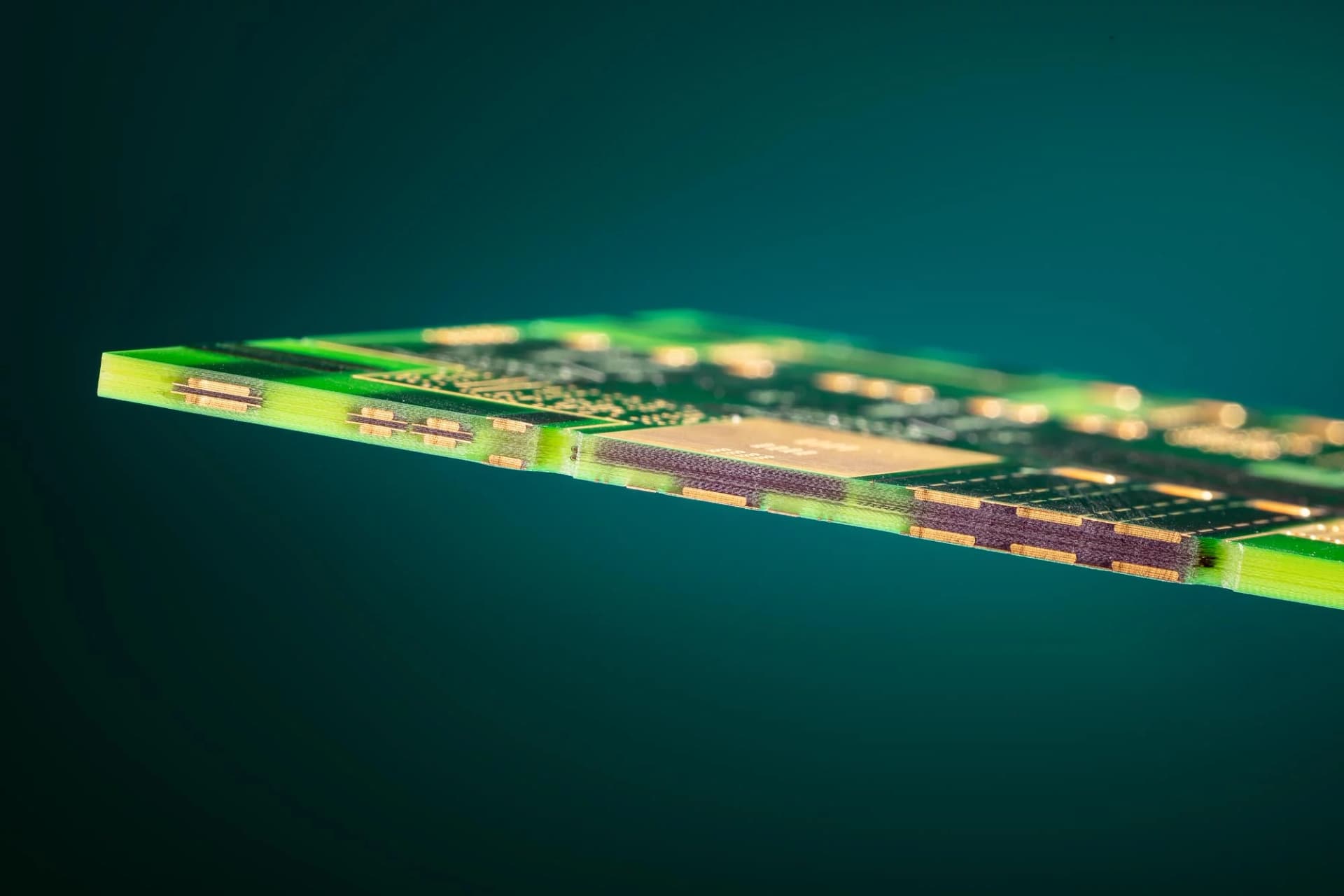 Blinde und vergrabene Durchkontaktierungen – Viasion PCB-Technik