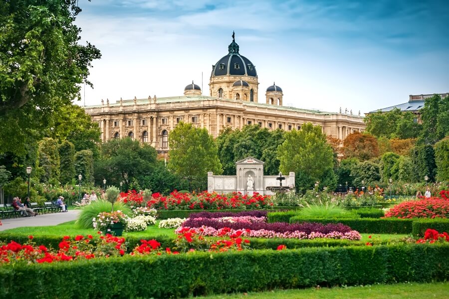 Wien: Eine Reise in die Vergangenheit und Gegenwart der Hauptstadt