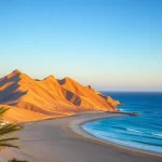 Erkunde die beeindruckenden Sehenswürdigkeiten Fuerteventuras, einschließlich der Dünen von Corralejo im Abendlicht.