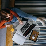Alte Muster loslassen mithilfe von Online Coaching