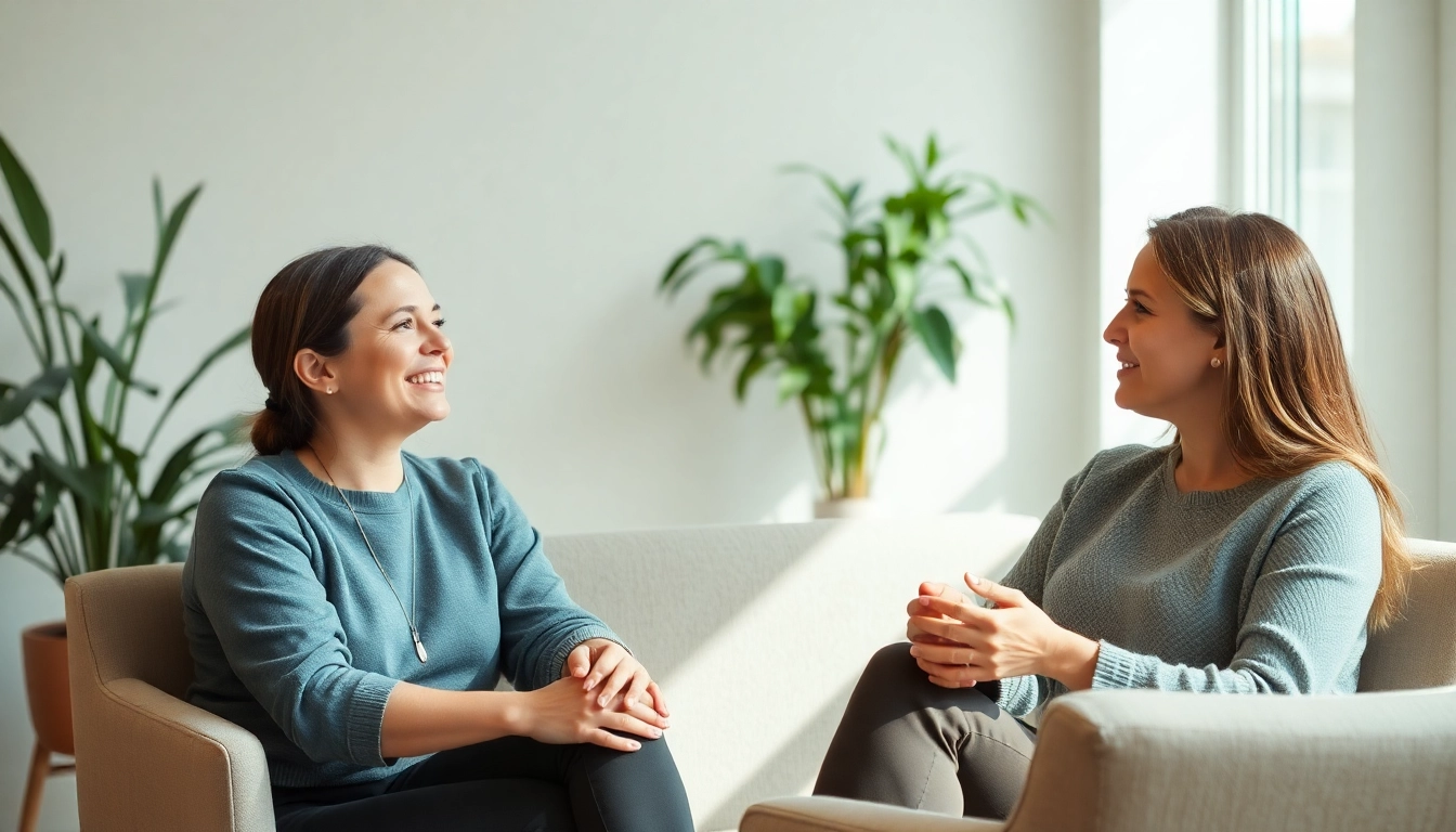 Frau erhält coaching in Lebenskrisen in einer hellen, modernen Umgebung mit Pflanzen und natürlichem Licht.